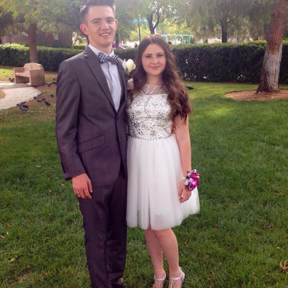 Dress - Picture 2 of 4